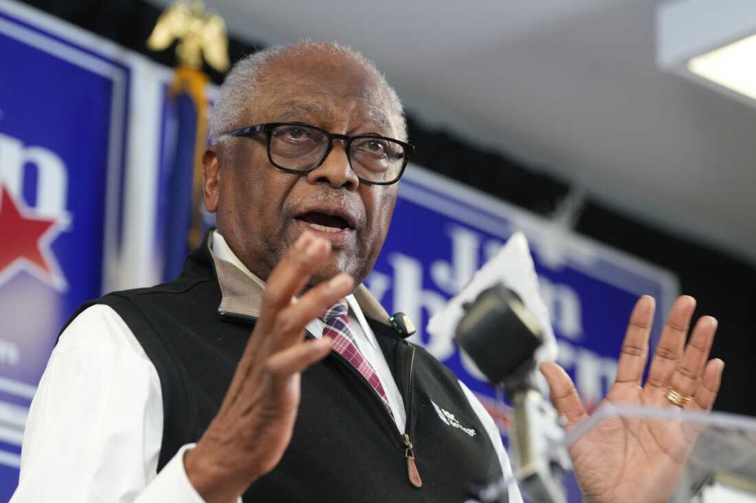 Rep. Jim Clyburn, D-S.C., announces his intent to seek an 18th U.S. House term, during a March 12 event at the South Carolina Democratic Party headquarters in Columbia, S.C.
